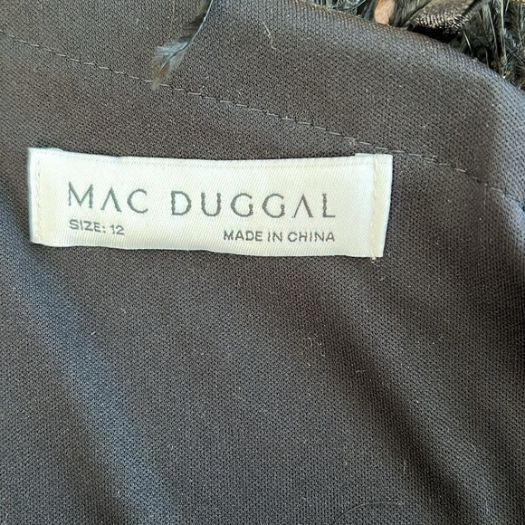 New Mac Duggal Feather size 12 tream one shoulder dress - Picture 7 of 7